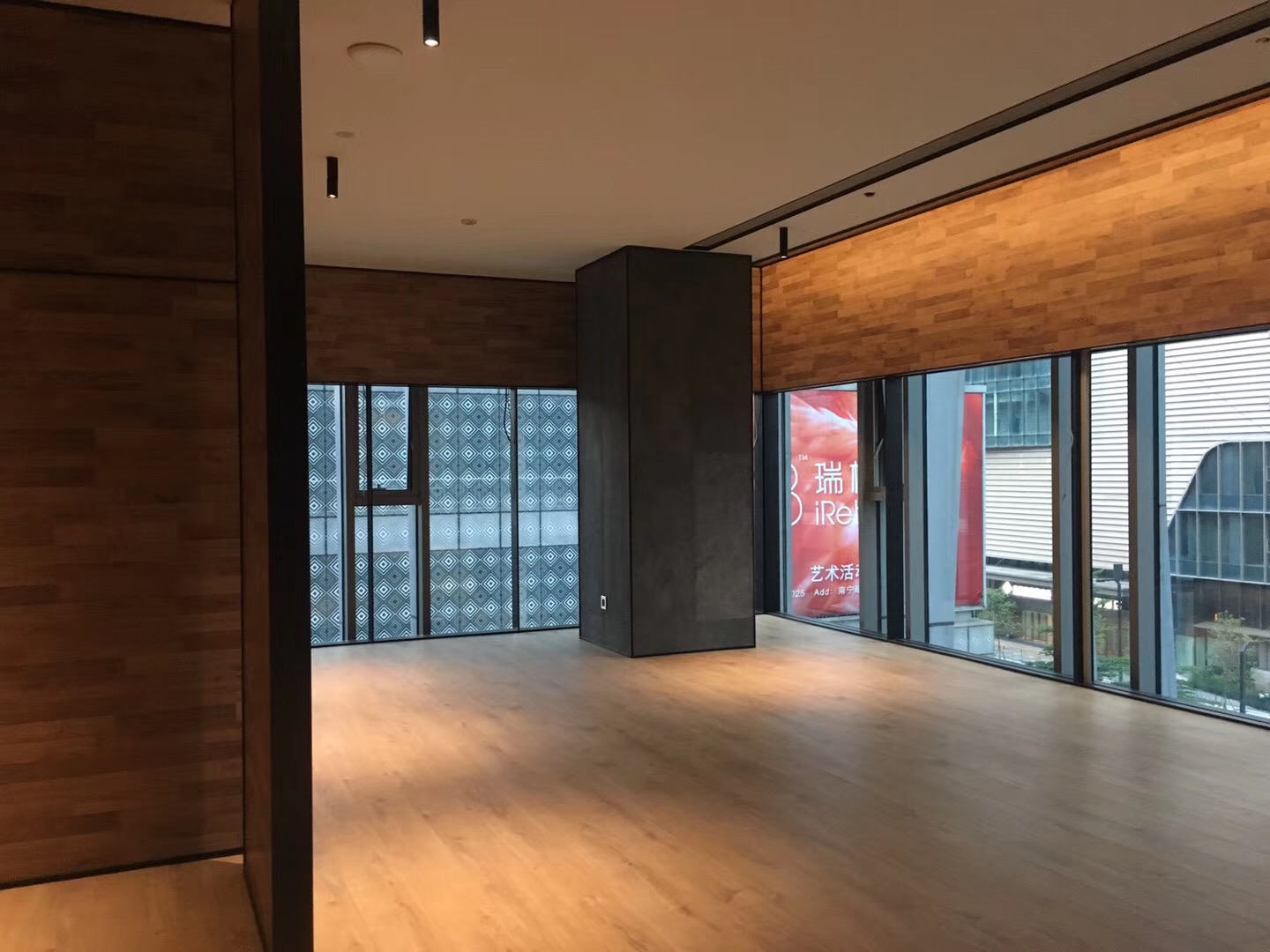 水泥霧面系列商業室內牆面完整應用照|Cement Matte Series commercial interior wall