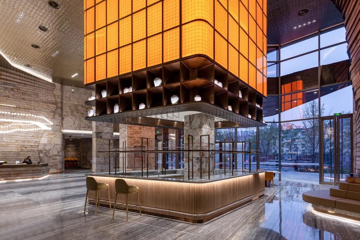 接待中心挑高大廳|Double-height sales gallery