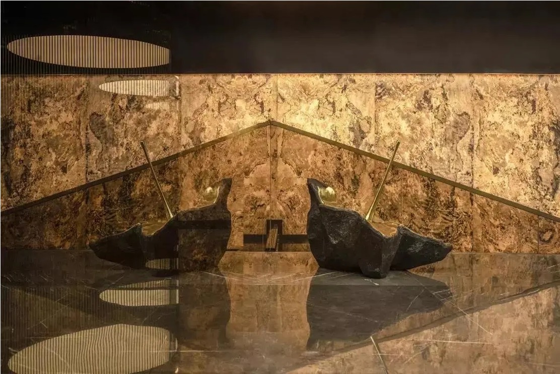 Brand Commercial Landmark — LumiStone Flagship Commercial Display